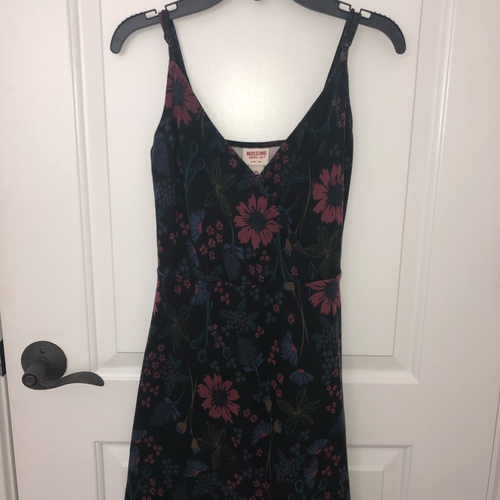 Knee-length Black Dress